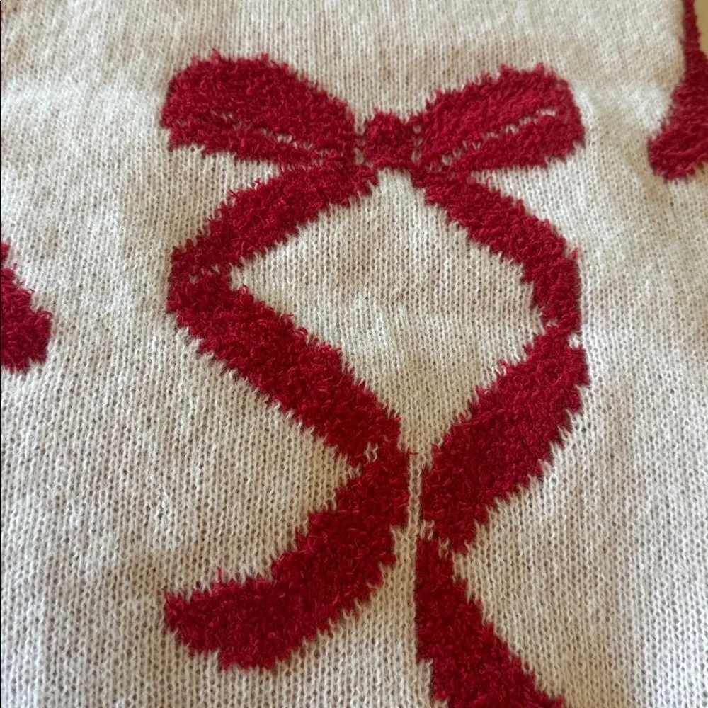 Cupcakes and Cashmere Coquette Red Christmas bow blanket